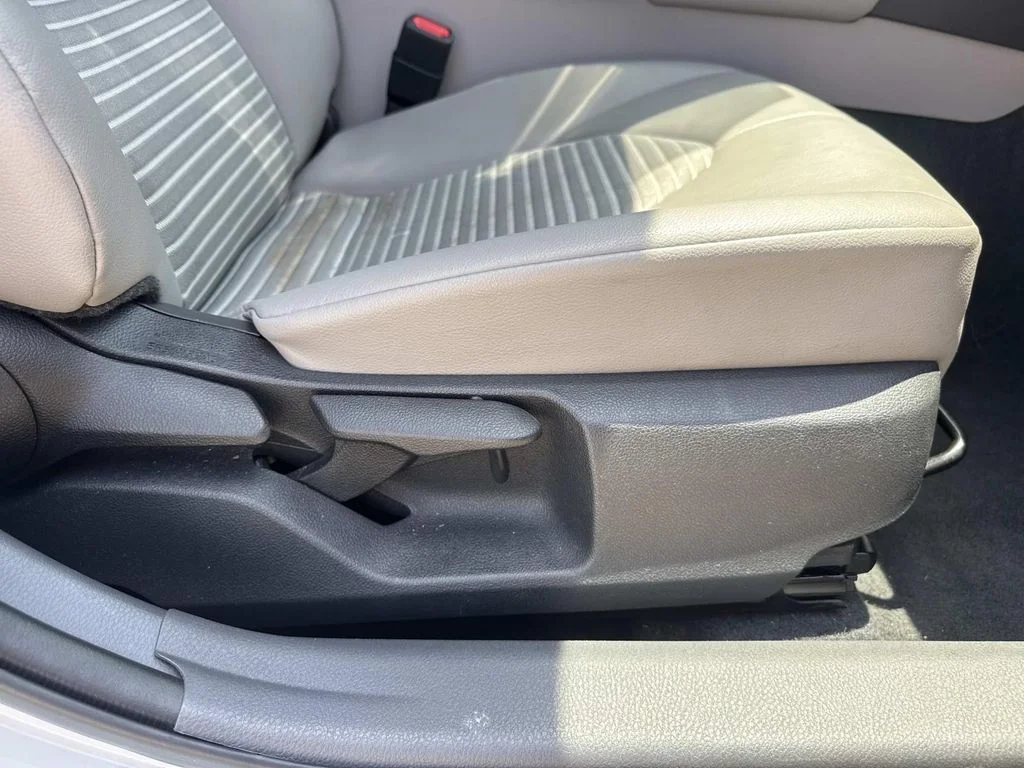 Used 2022 White Toyota SE image 12