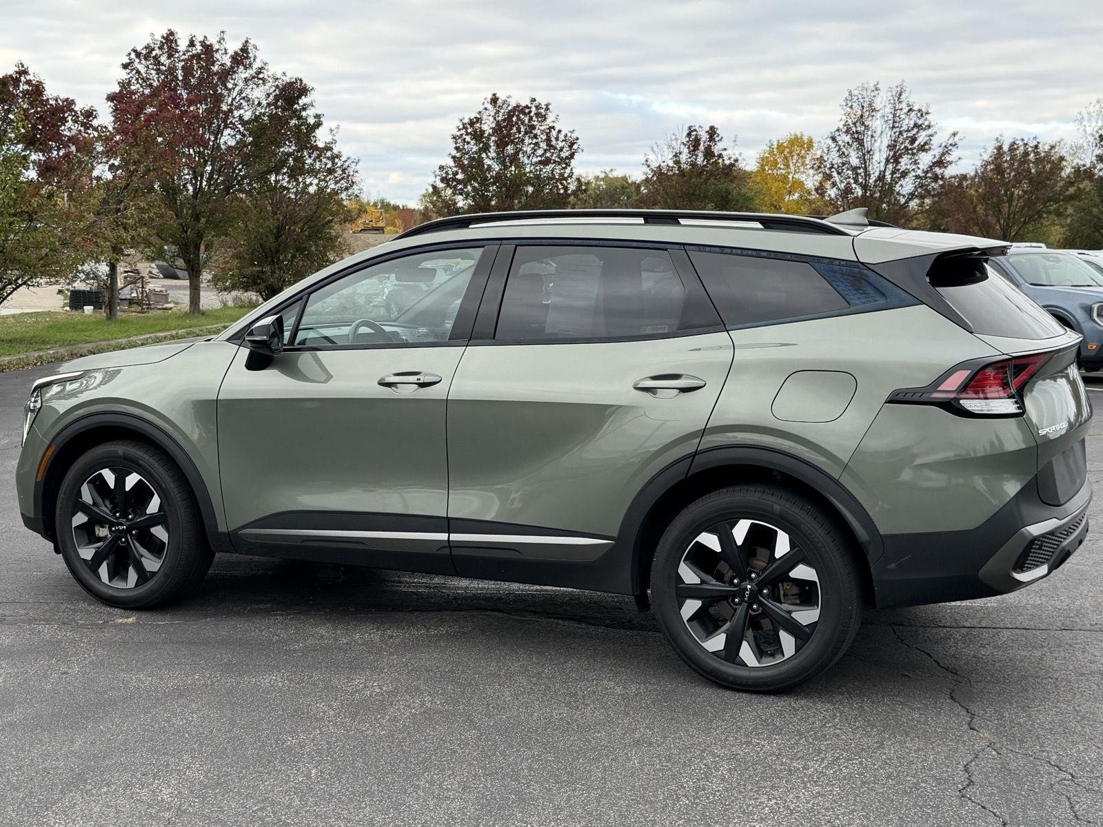 Used 2023 Jungle Green Kia X-Line image 6