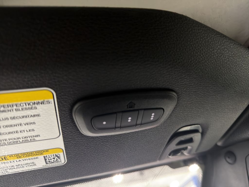 New 2026 Reign Jeep Sport S image 24