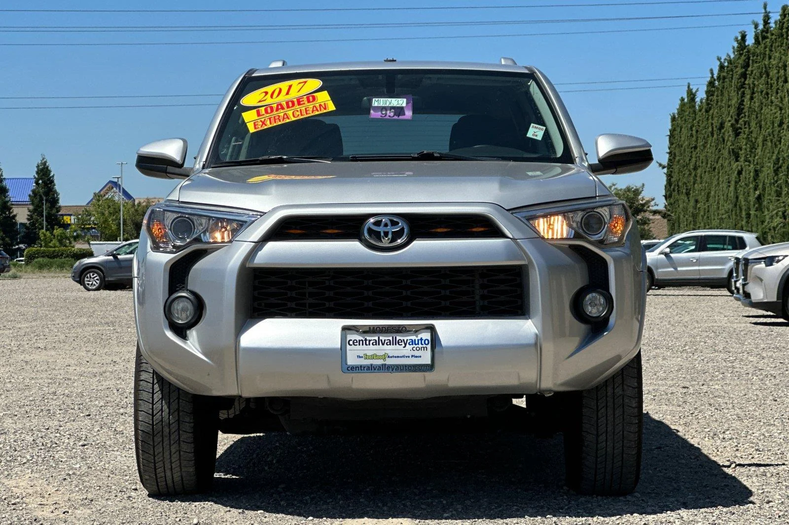 Used 2017 Classic Silver Metallic Toyota SR5 image 9