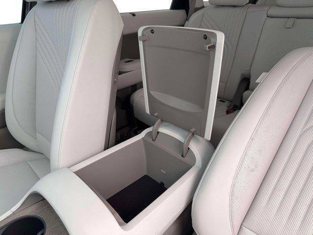 New 2026 Abyss Black Pearl Hyundai Blue SEL 8P image 20