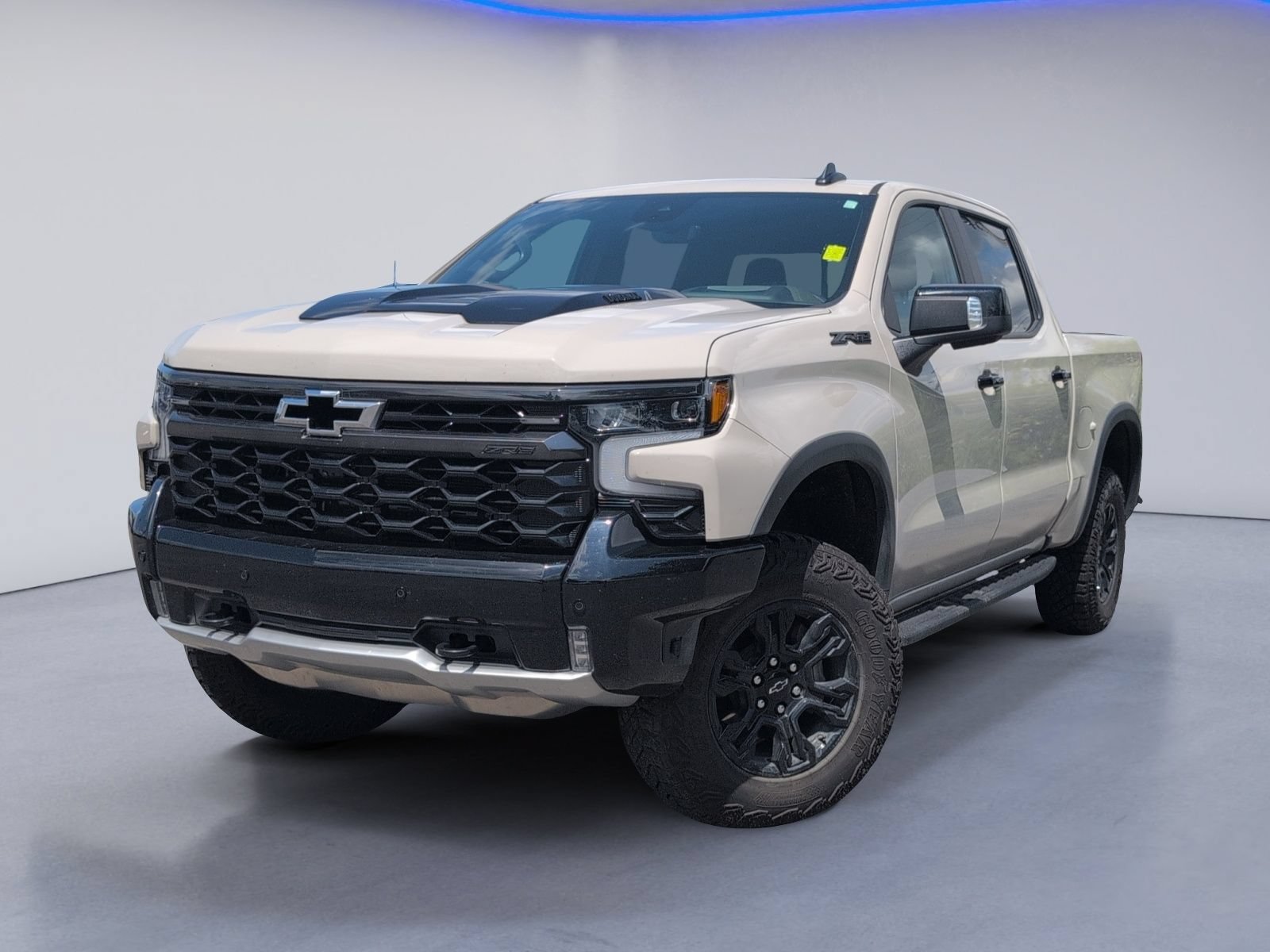 Used 2026 White Sands Chevrolet ZR2 image 2