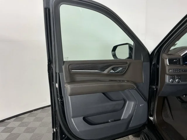 Used 2022 Black GMC Denali image 12