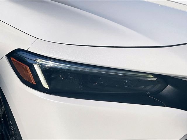 Used 2022 White Honda Sport Touring image 31