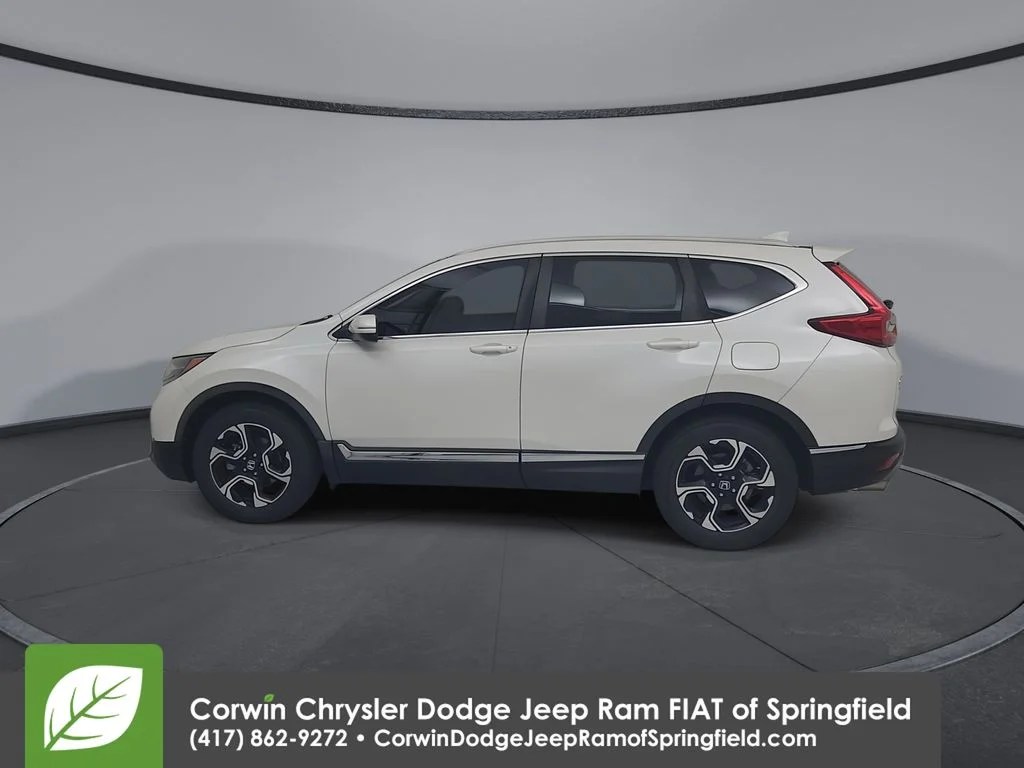 Used 2018 White Honda Touring image 9