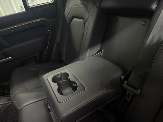 New 2026 Gondwana Stone Metallic Land Rover X-Dynamic SE image 15