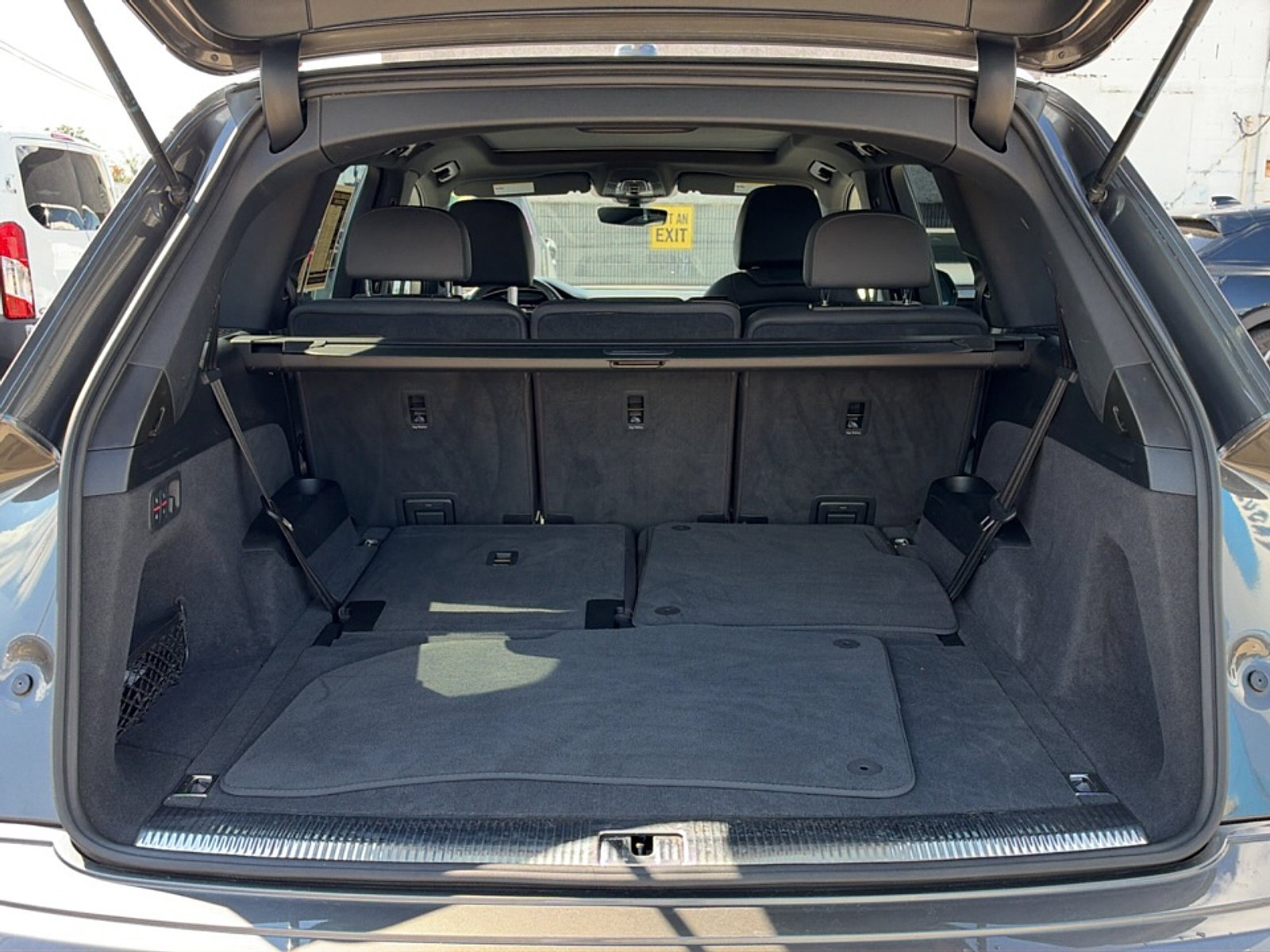 2020 Audi Q7 Premium Plus - Photo 29