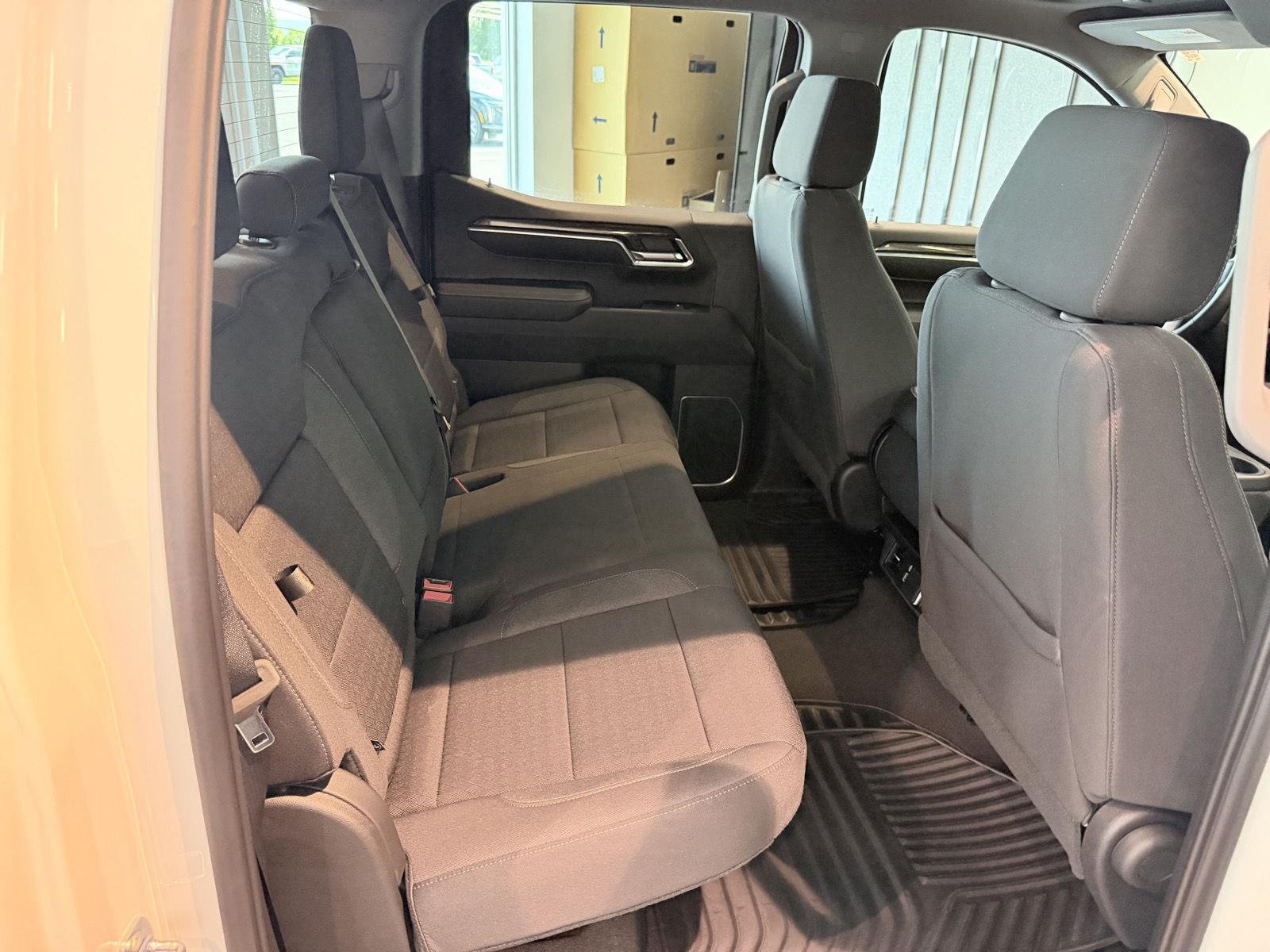 Used 2023 Summit White GMC Elevation image 27