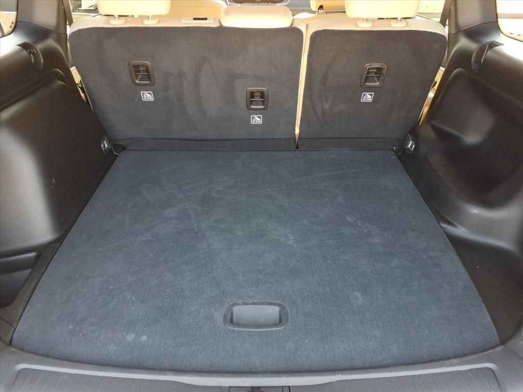 Used 2023 White Jeep Limited image 17