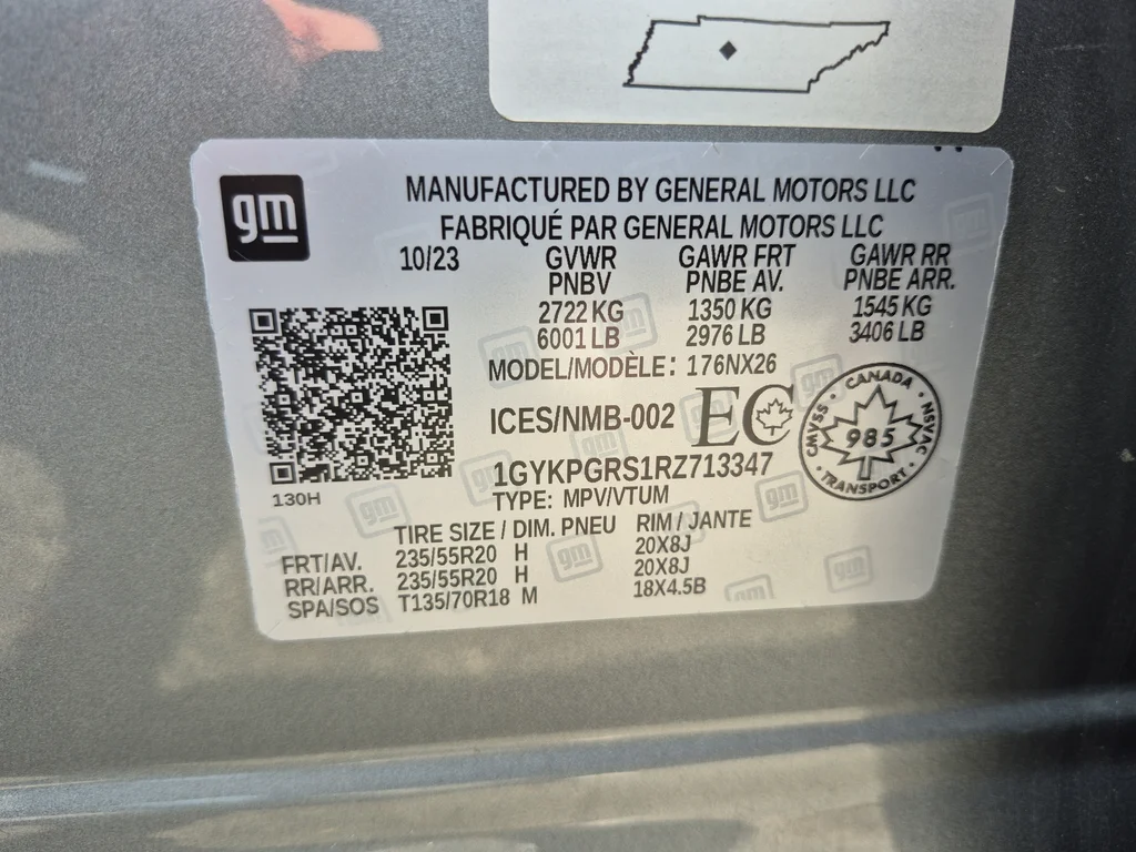 Used 2024 Silver Cadillac Sport image 33