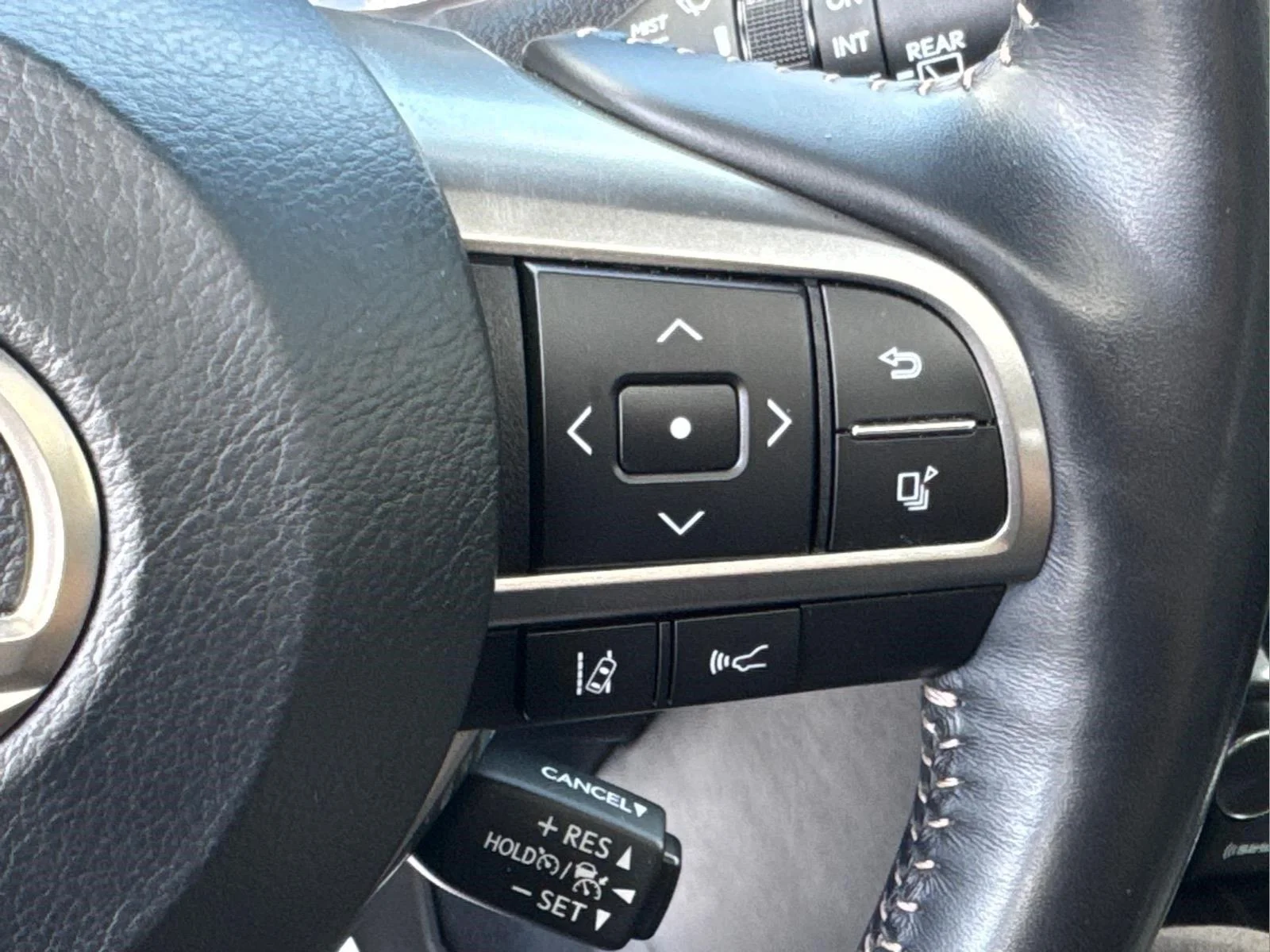 Used 2022 Black Onyx Lexus GX 460 Luxury image 22