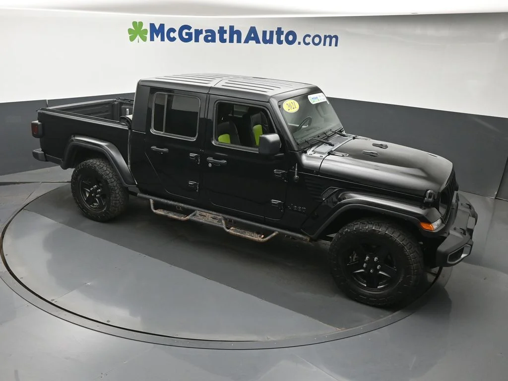 Used 2021 Black Jeep Sport image 4