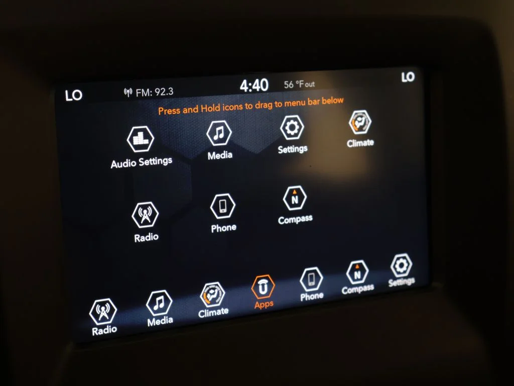 Used 2019 Laser Blue Pearlcoat Jeep Latitude image 40
