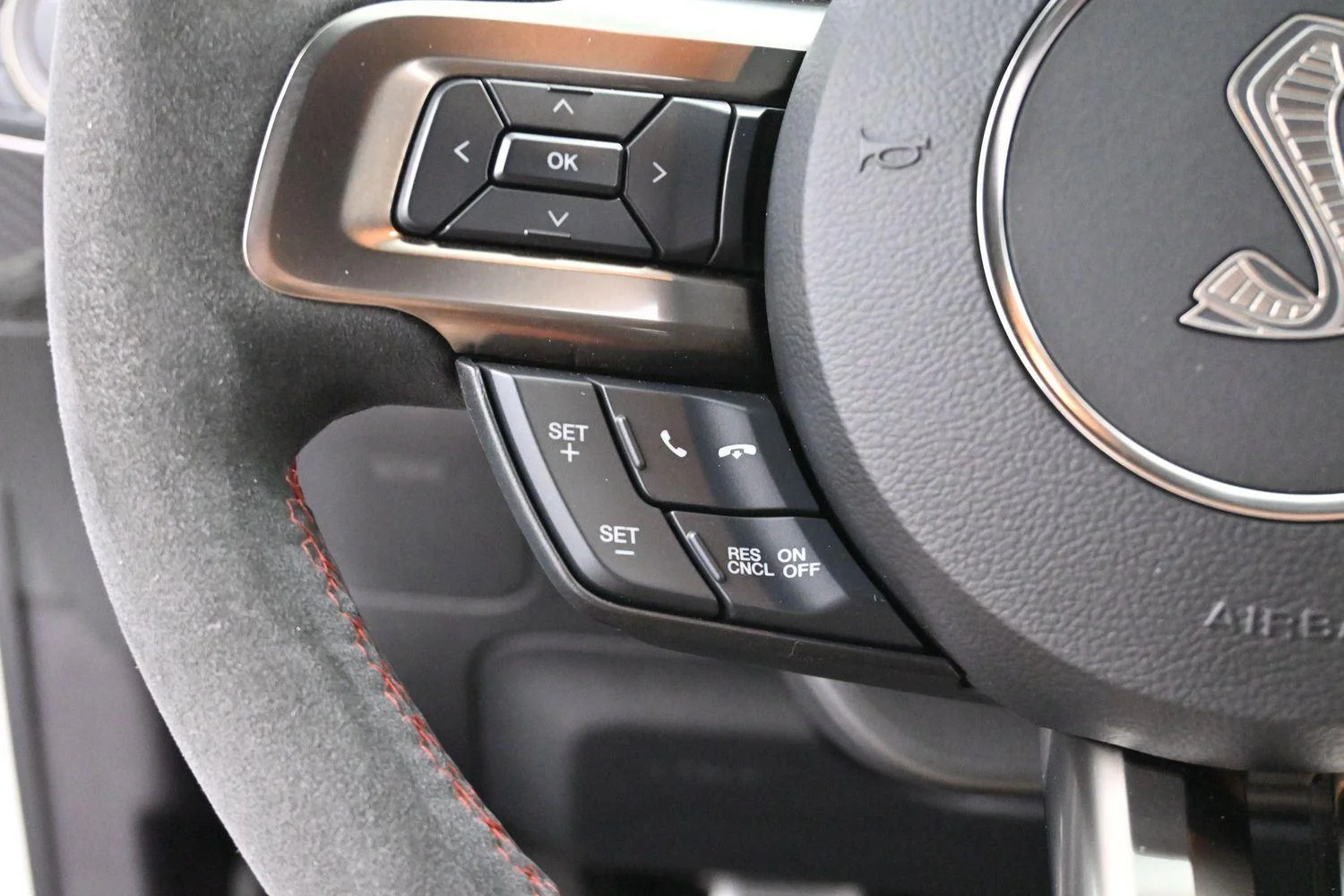 Used 2019 White Ford Shelby GT350 image 21