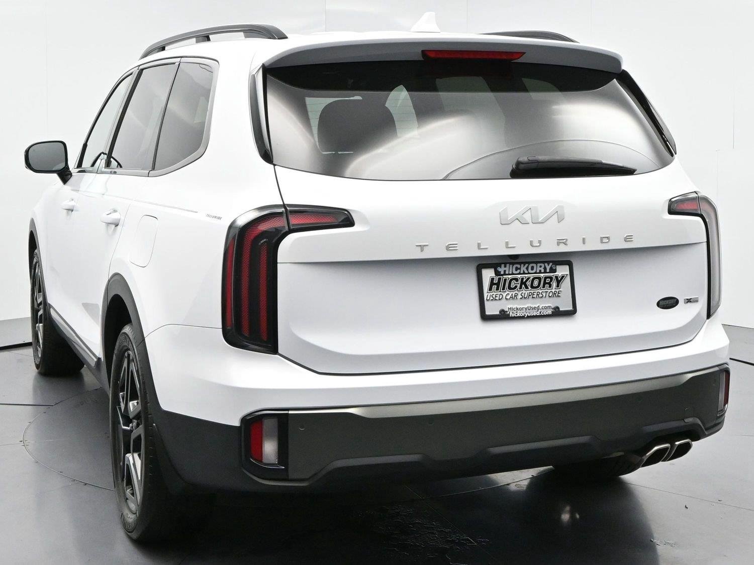 Used 2023 Glacial White Pearl Kia SX X-Line image 6