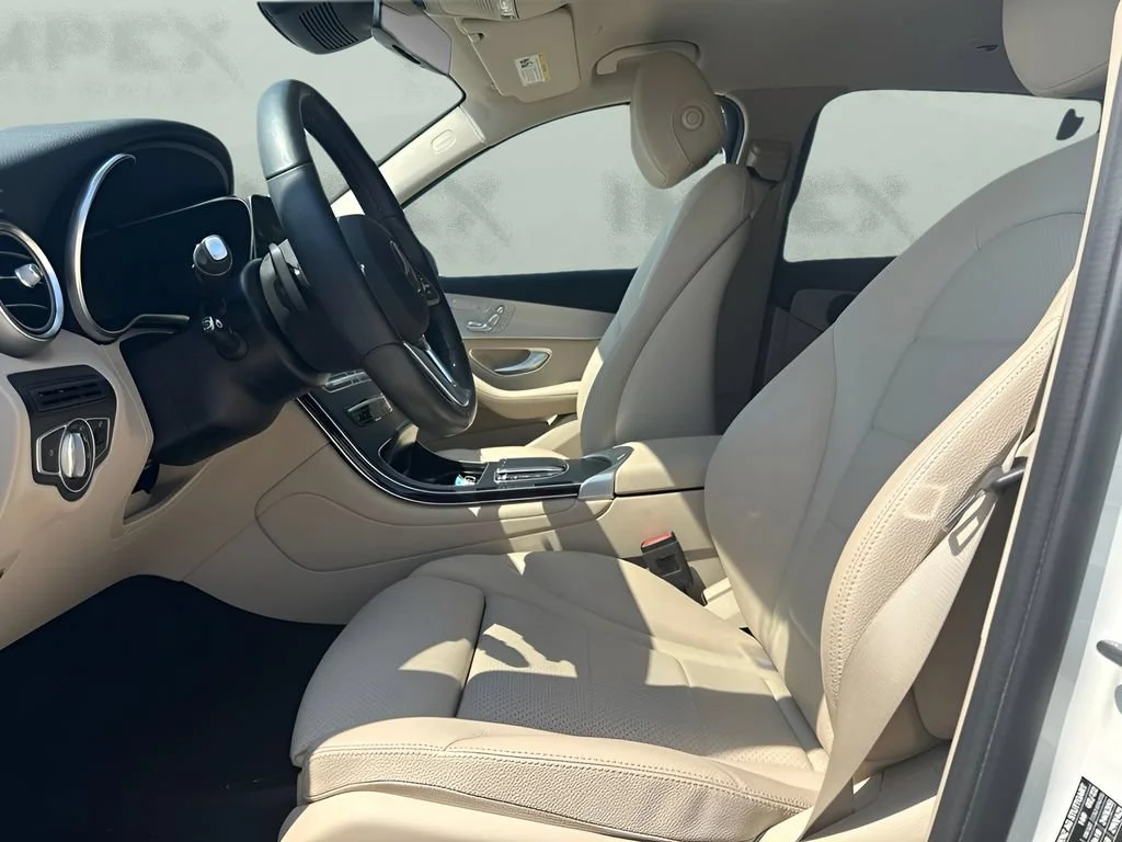 Used 2022  Mercedes-Benz GLC 300 image 10