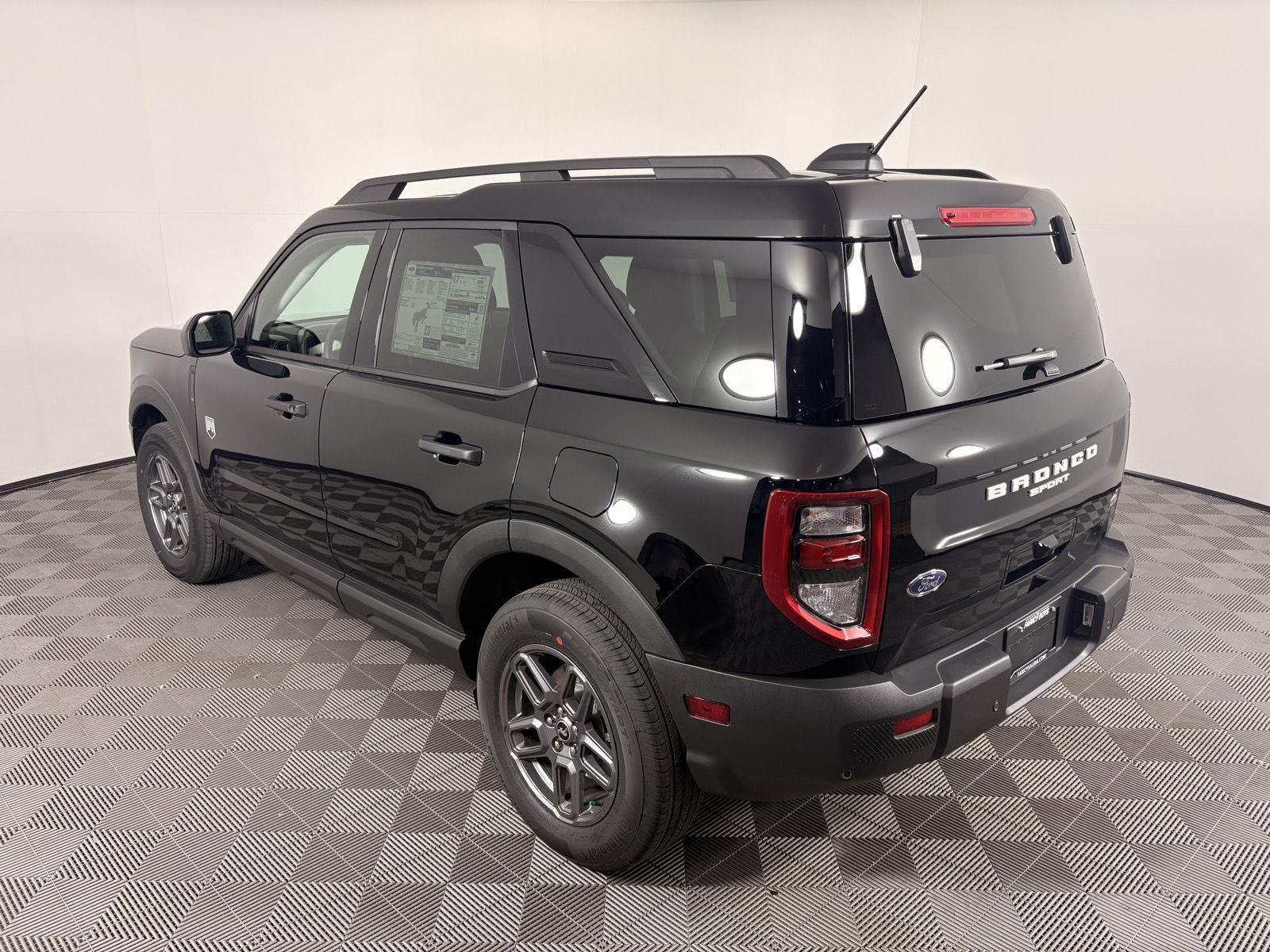 Used 2025 Shadow Black Ford Big Bend image 3