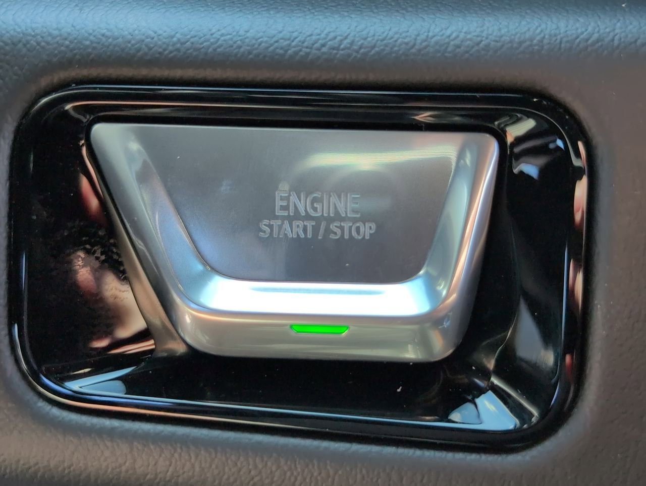 2026 GMC Yukon XL Denali - Photo 17