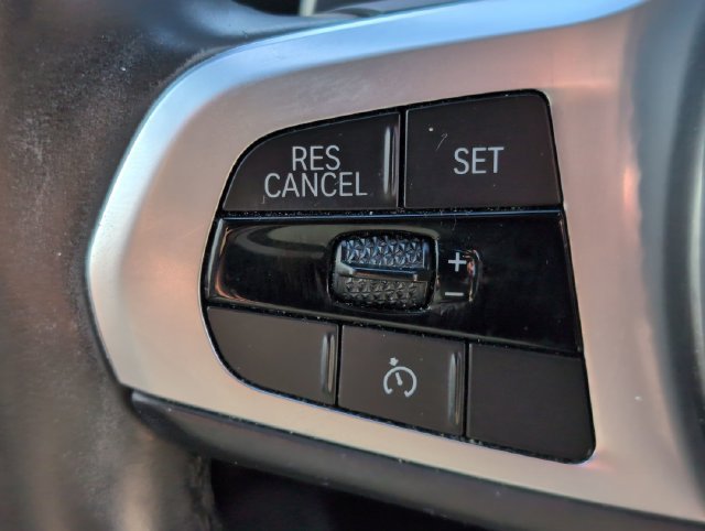 Used 2021 White BMW sDrive30i image 20