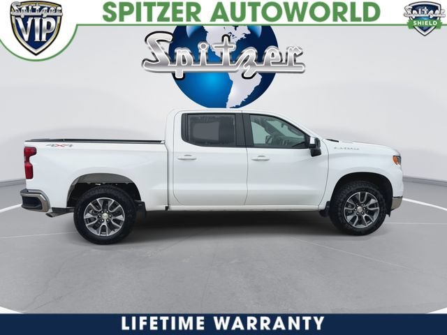 New 2026 Summit White Chevrolet LT (2FL) image 9