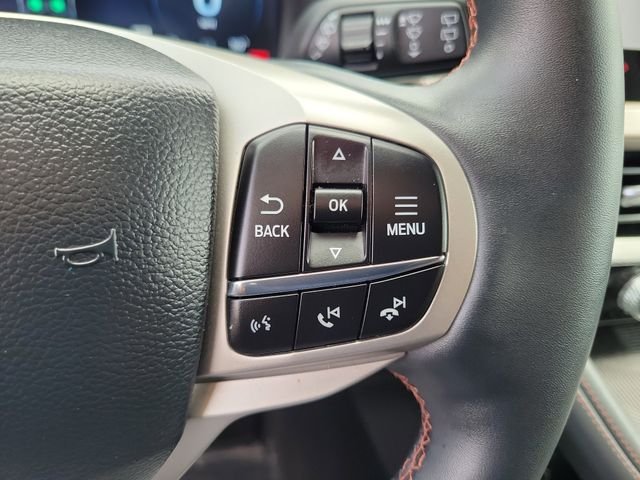 Used 2026 Vapor Blue Metallic Ford Active image 6