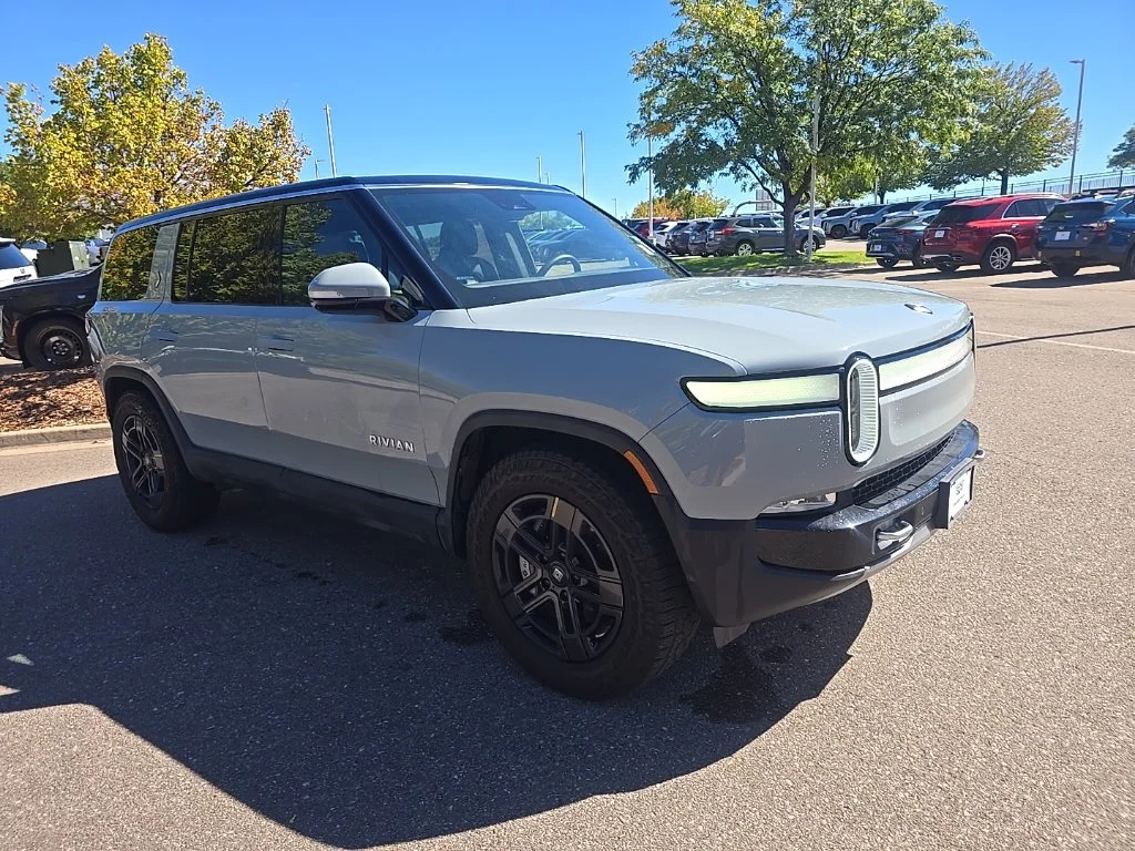 Used 2023 Gray Rivian Adventure image 7