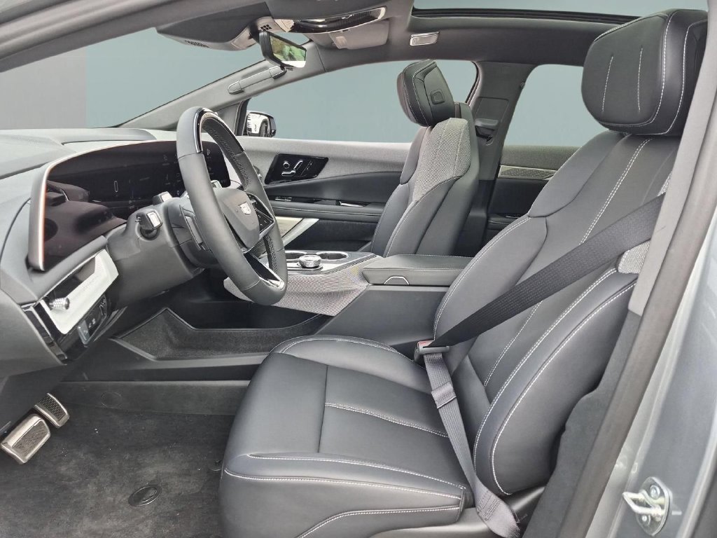 New 2027 Argent Silver Metallic Cadillac Luxury image 18