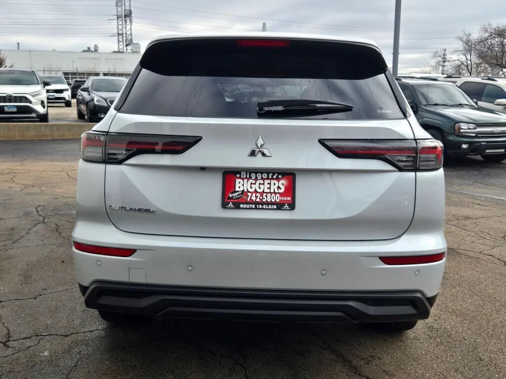 New 2026 White Mitsubishi ES 1.5T S-AWC image 11