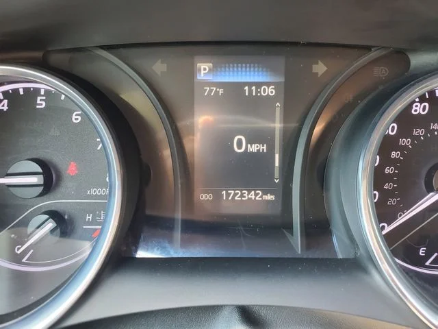 Used 2020 Gray Toyota LE image 22