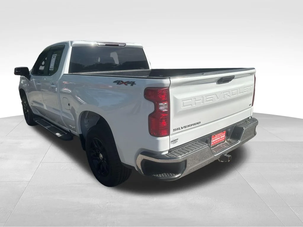 Used 2020 White Chevrolet LT image 19