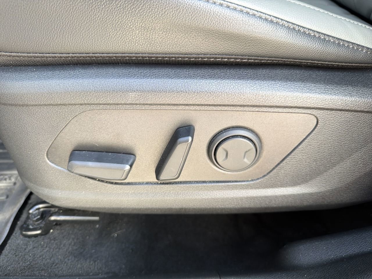 Used 2024 Gravity Gray Kia X-Pro image 20
