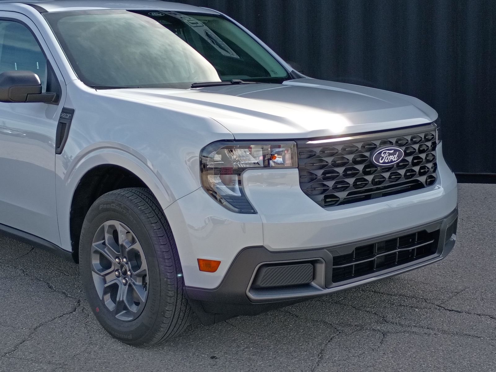 View vehicle photo 3
