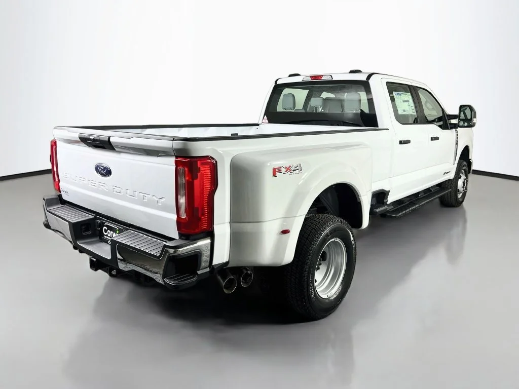New 2026 White Ford XL image 15