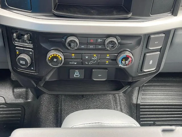 New 2026 Oxford White Ford F-350® XL image 34