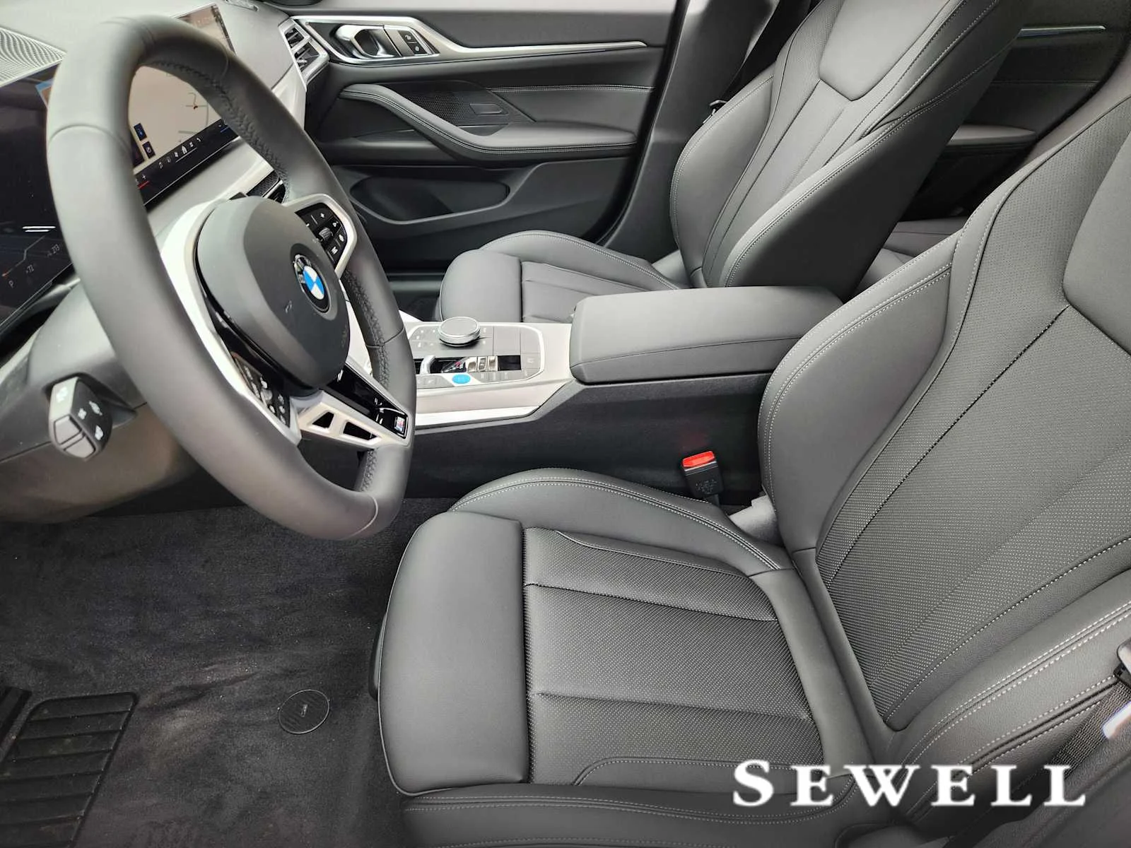 New 2026 Dravit Grey Metallic BMW xDrive40 image 4