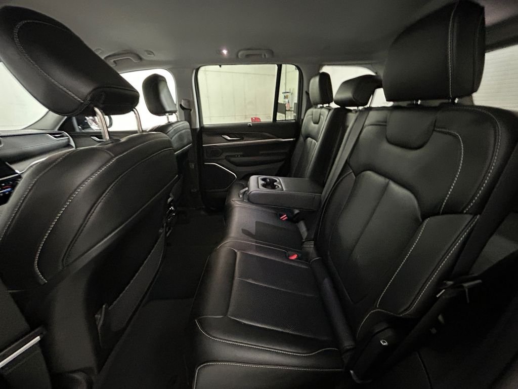 Used 2023 White Jeep Limited image 19