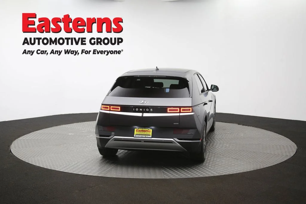 Used 2023 Gray Hyundai SEL image 36