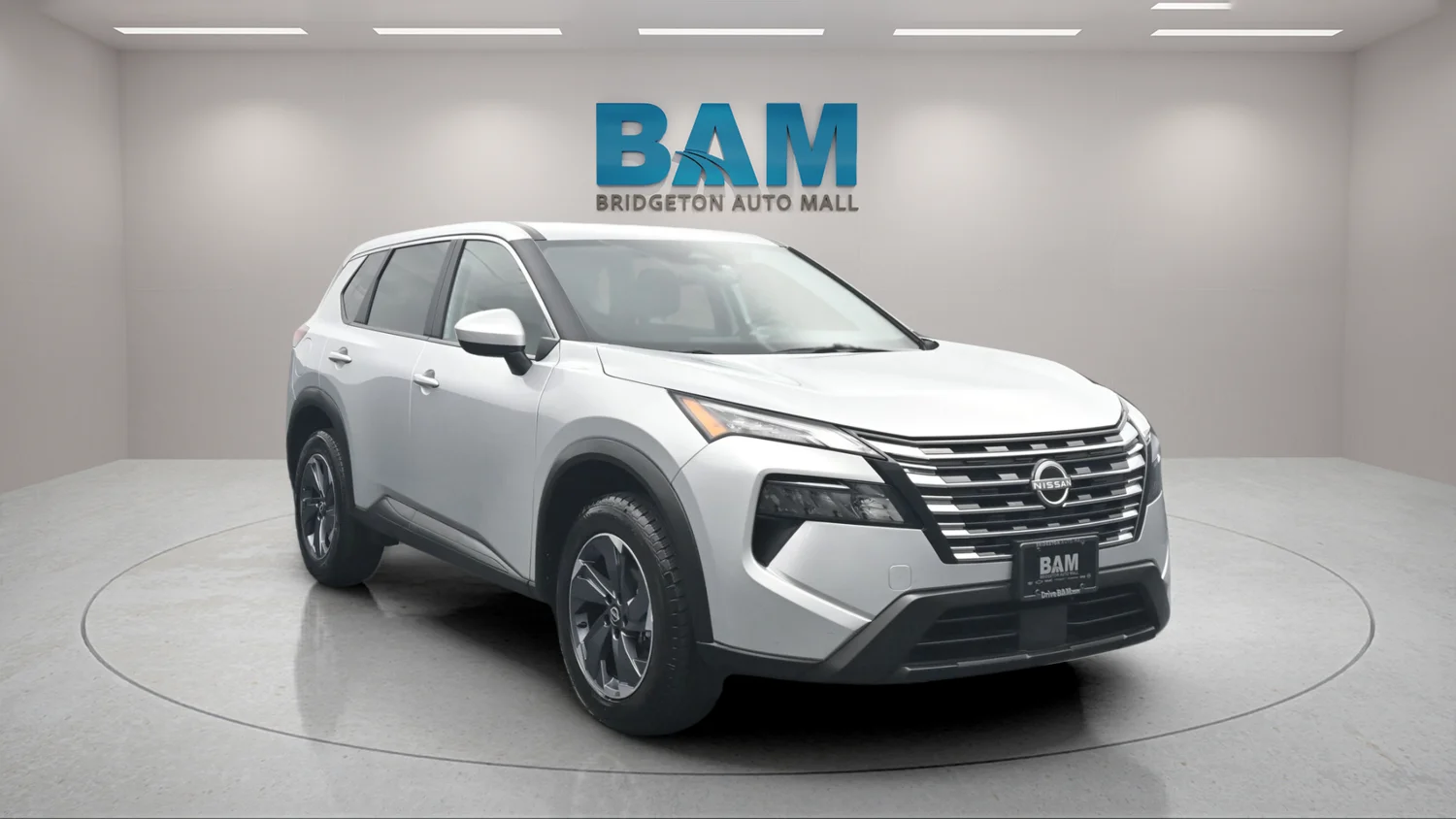Used 2025 Silver Nissan SV image 1