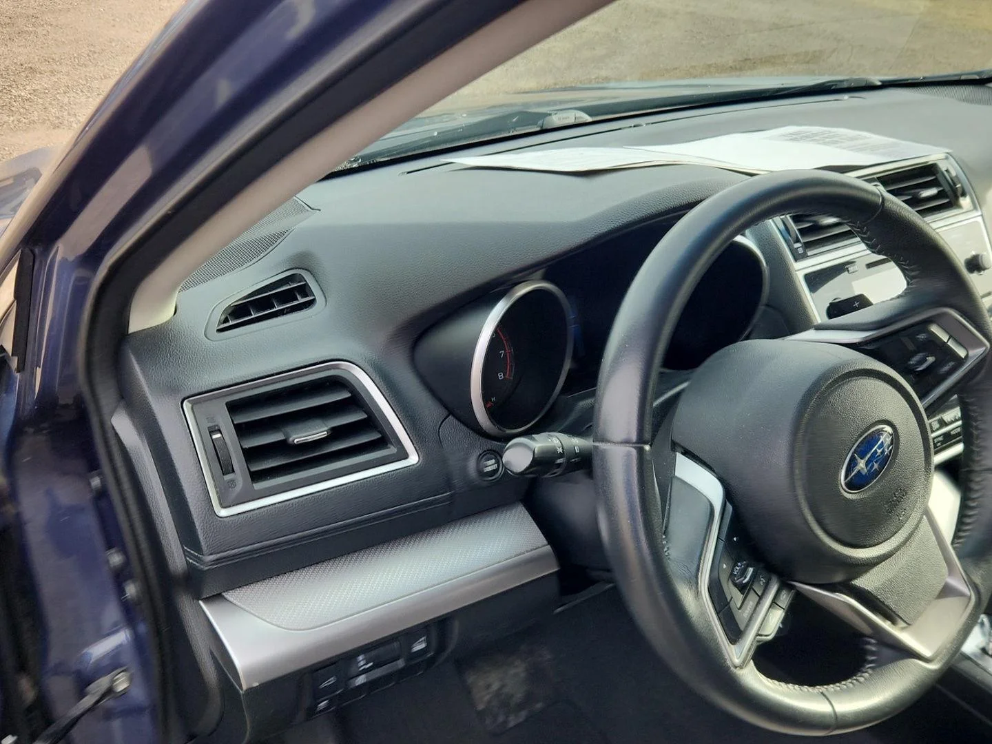 Used 2018 Twilight Blue Metallic Subaru Premium image 11