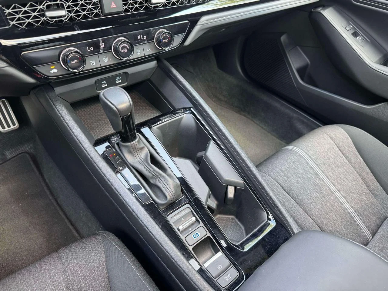 2023 Honda Accord Hybrid Sport - Photo 35