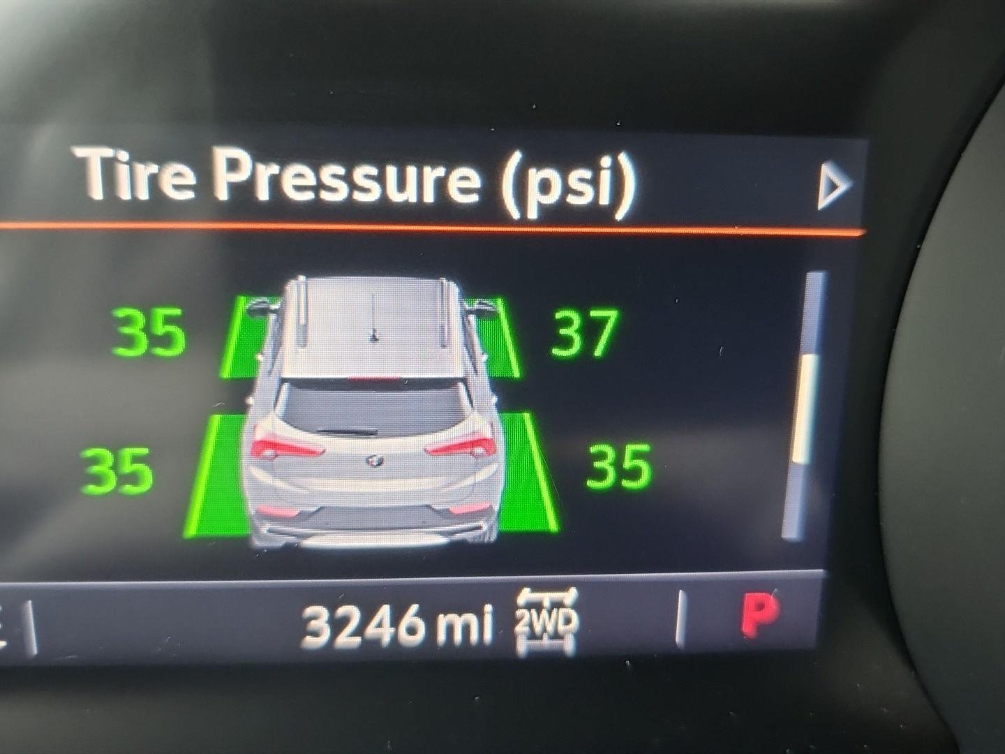 Used 2022 White Frost Tricoat Buick Essence image 13