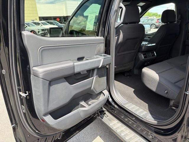 New 2026 Agate Black Metallic Ford XLT image 11