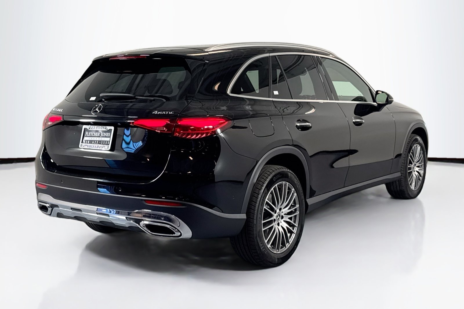 New 2026 Black Mercedes-Benz GLC 300 image 5