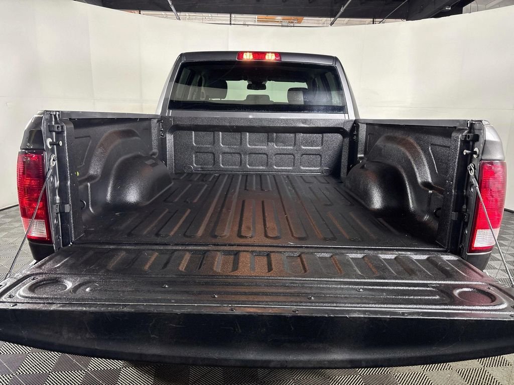 Used 2018 Crystal Metallic Ram Tradesman image 20