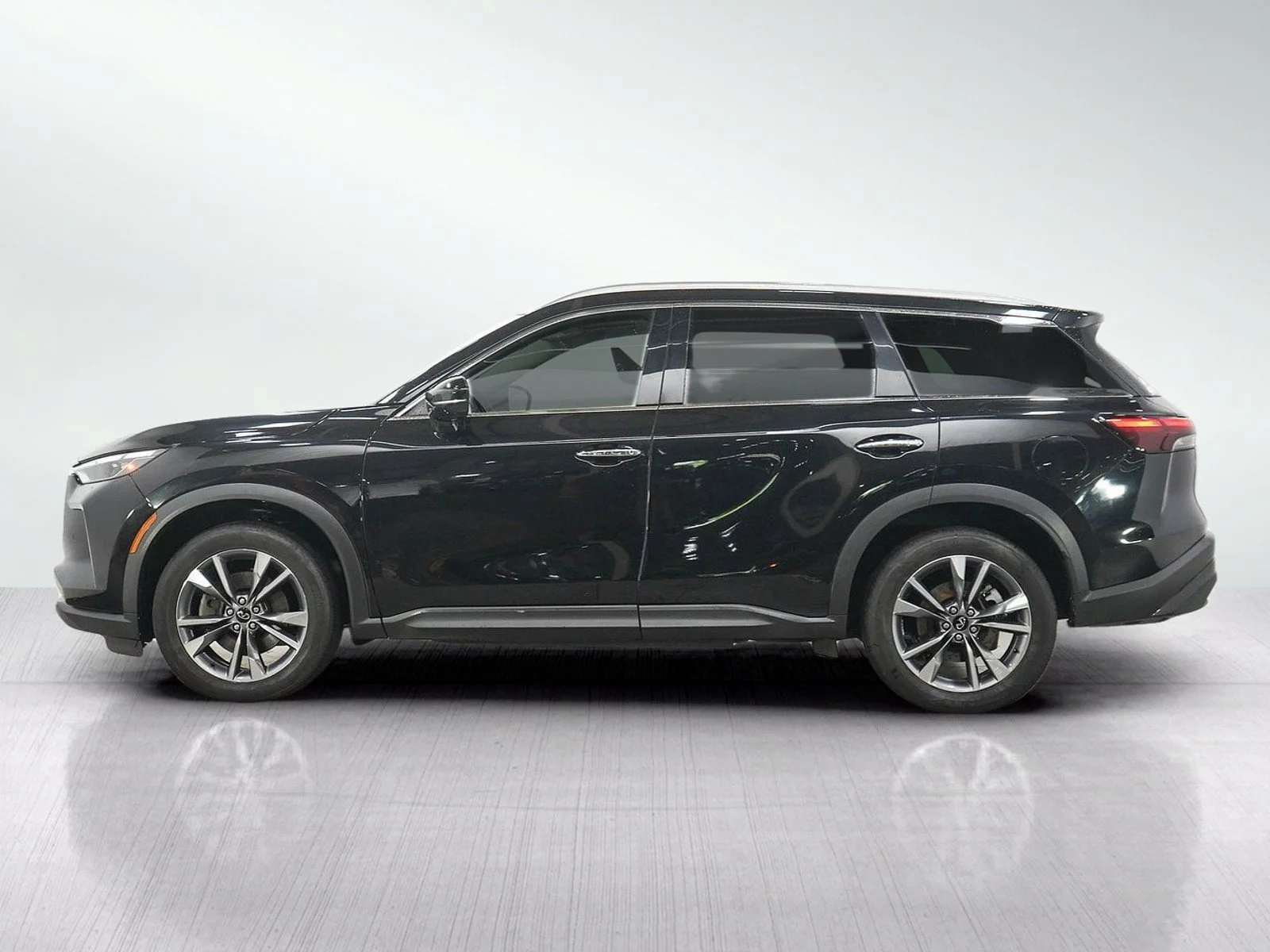 Used 2023 INFINITI QX60 LUXE with VIN 5N1DL1FS2PC352685 for sale in Wayzata, Minnesota