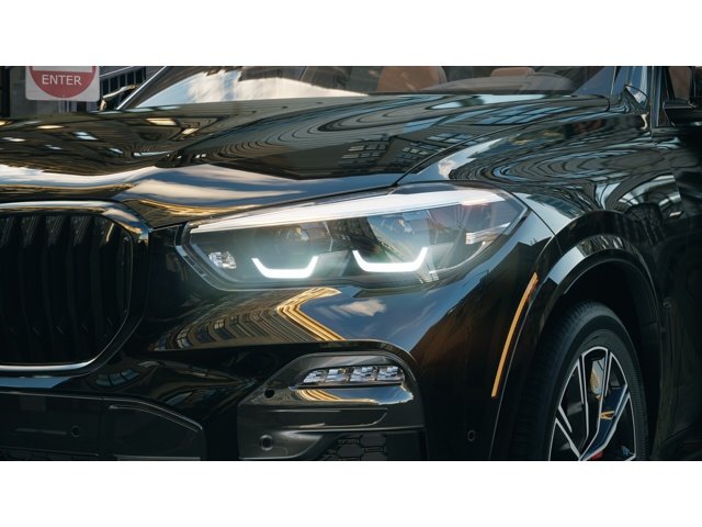 New 2026 Black Sapphire Metallic BMW M60i image 6