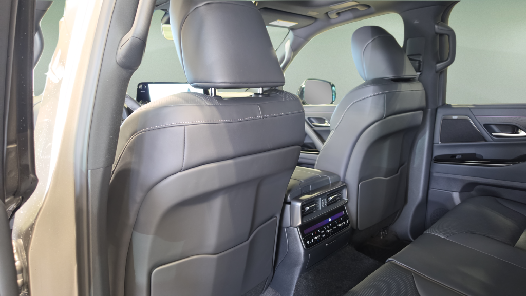 New 2026 Atomic Silver Lexus LX 700h LUXURY image 16