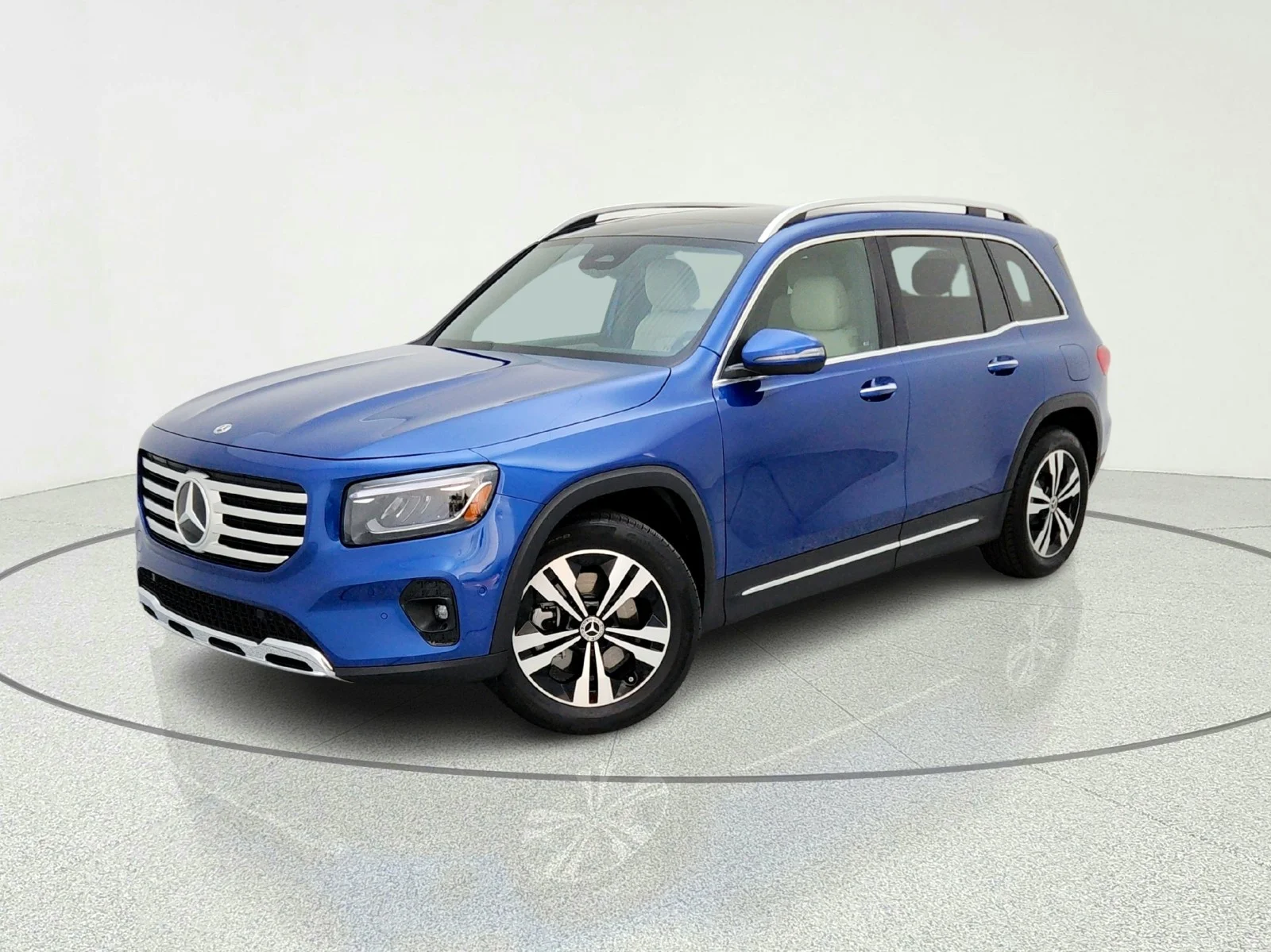 2026 Mercedes-Benz GLB GLB 250's photo