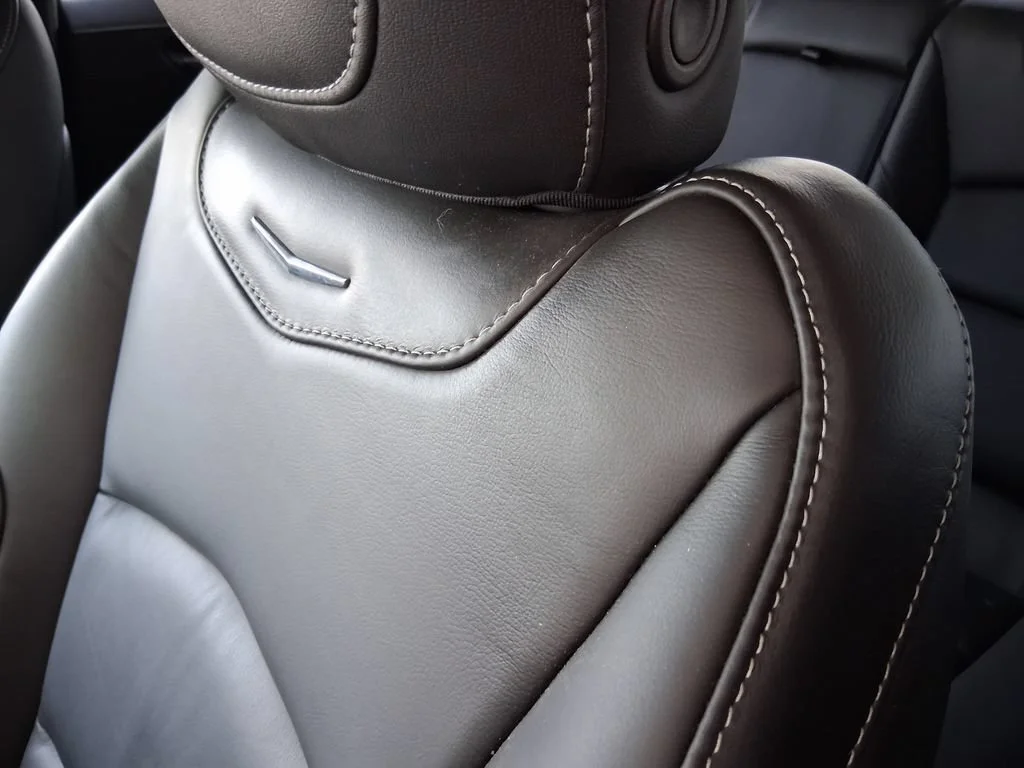 Used 2025 Crystal White Tricoat Cadillac Premium Luxury image 20