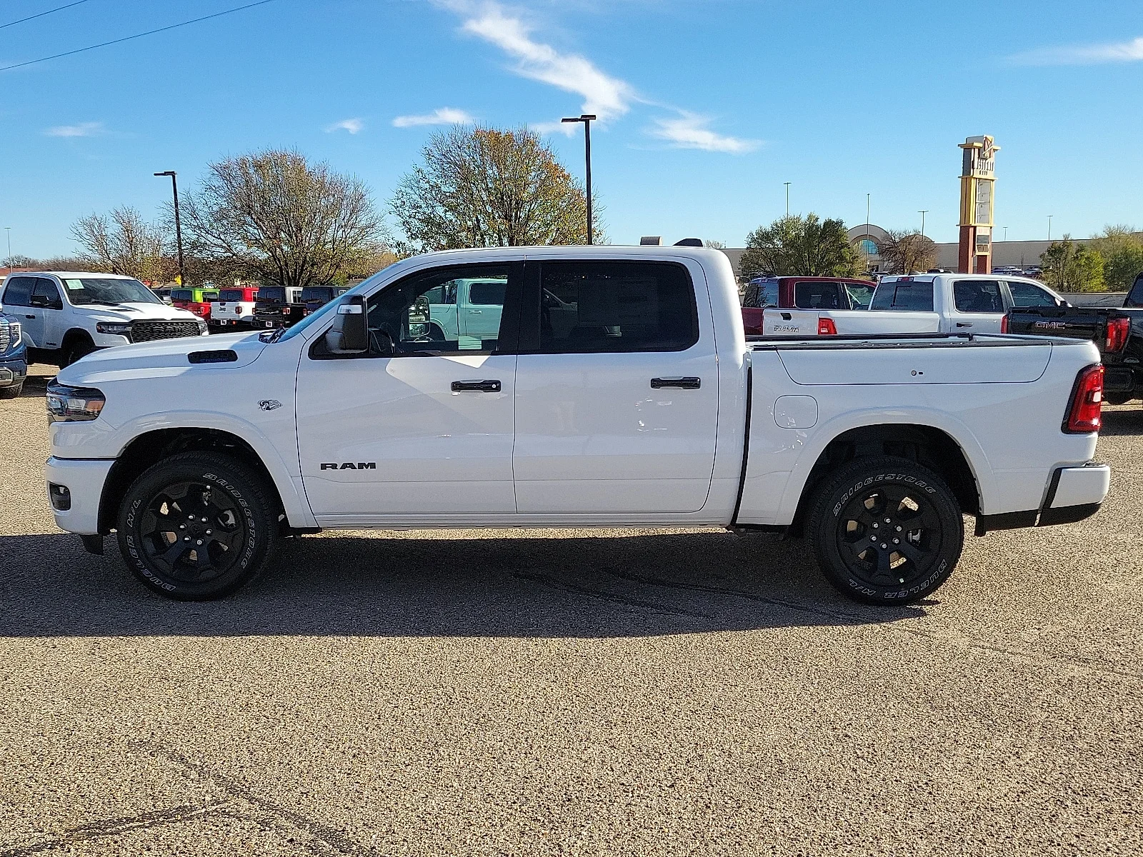 New 2026 PW7 Bright Whit Ram LONE STAR CREW CAB 4X4 5